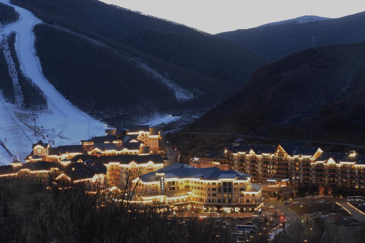 Ski And Suites At Thaiwoo Resort 逅雪套房民宿 Chongli Buitenkant foto