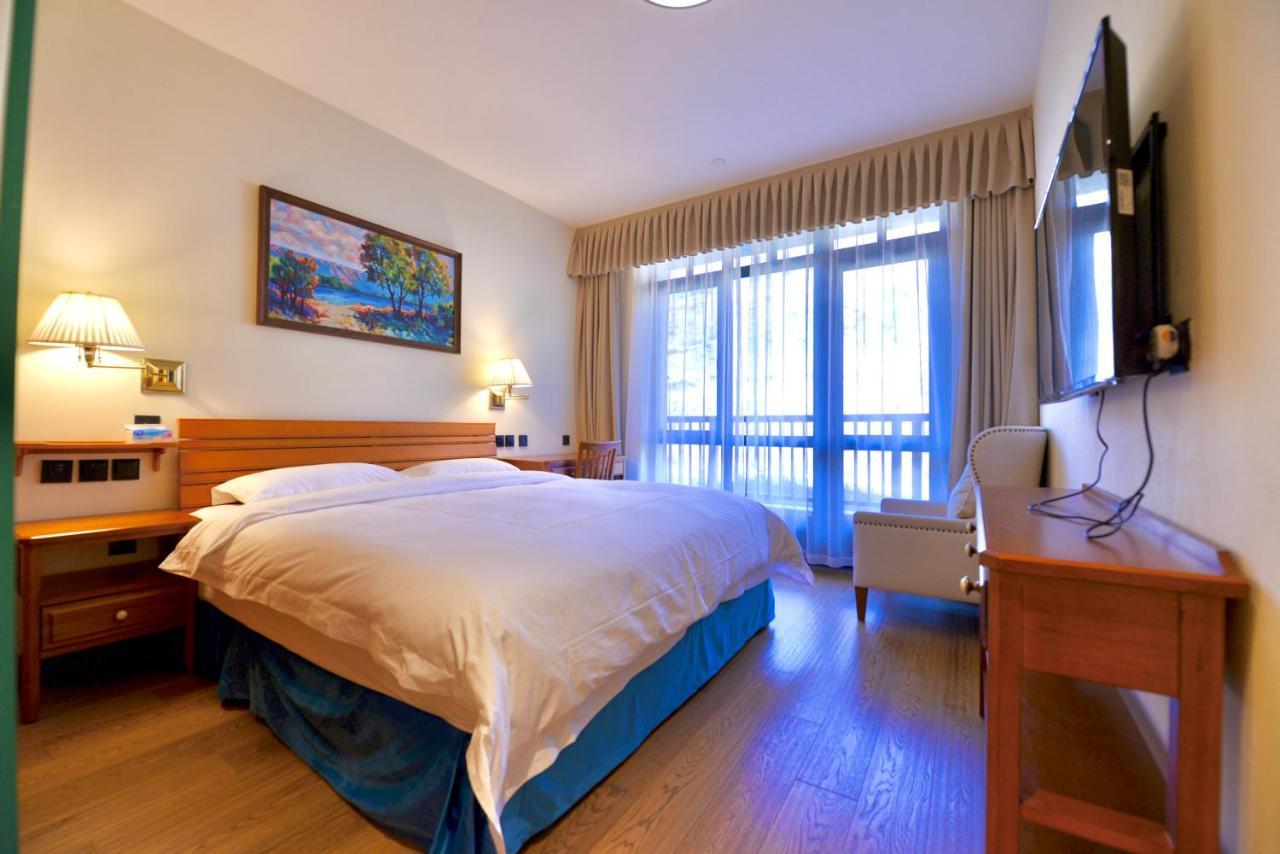 Ski And Suites At Thaiwoo Resort 逅雪套房民宿 Chongli Buitenkant foto